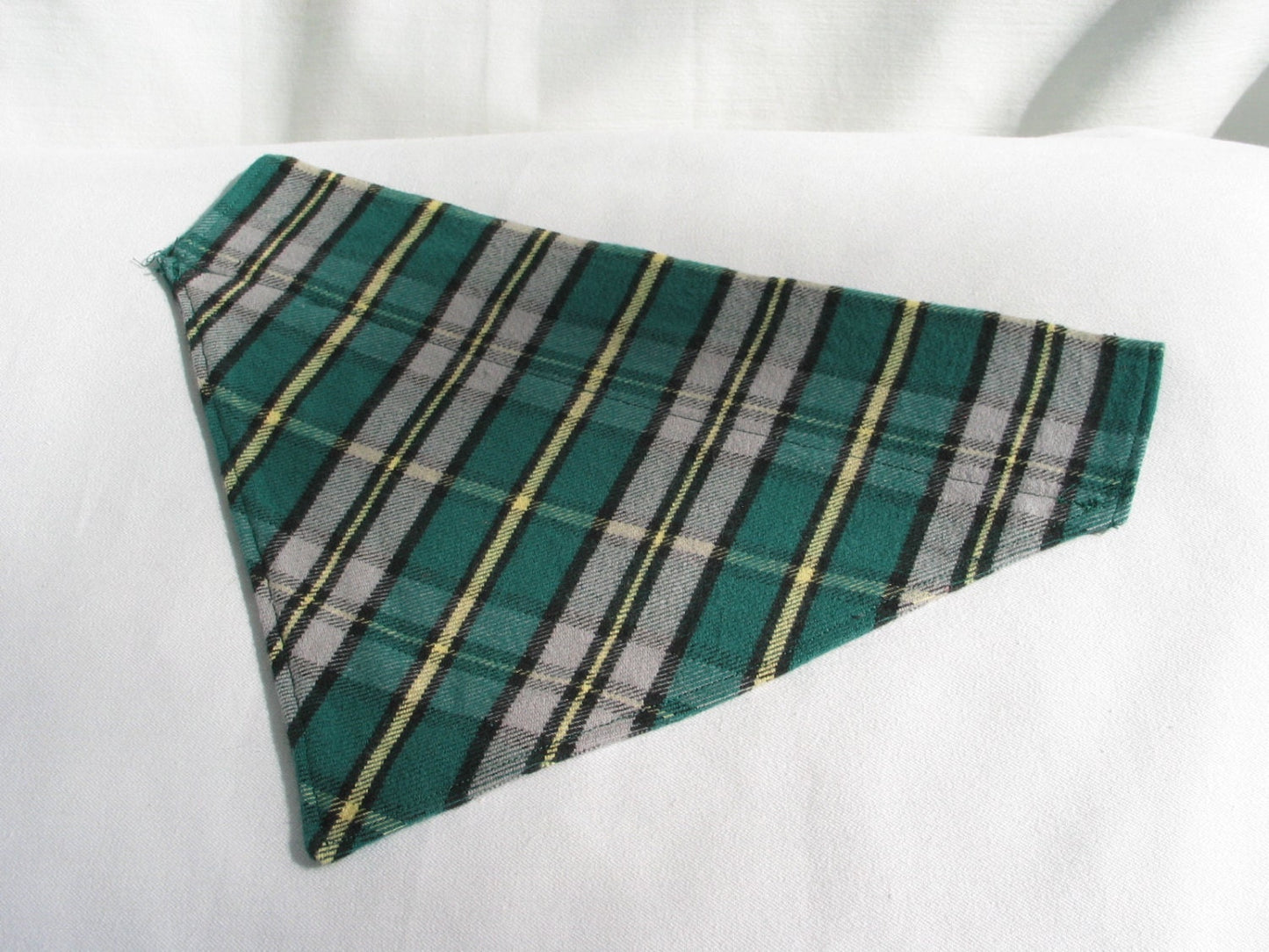 Foulard pour animaux de compagnie tartan du Cap-Breton