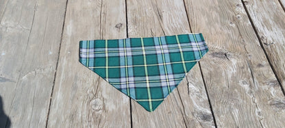 Foulard pour animaux de compagnie tartan du Cap-Breton