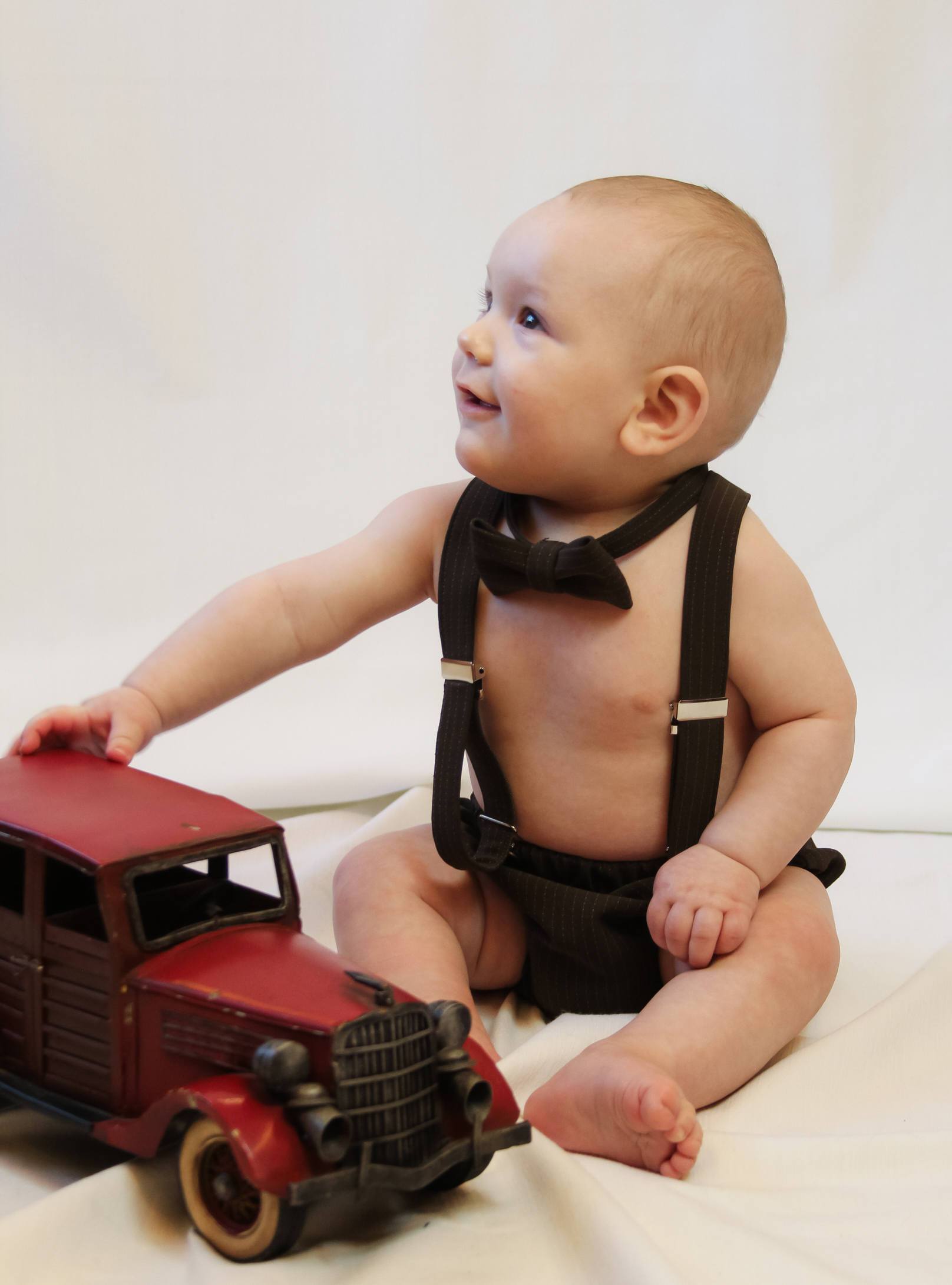 Brown Suspenders Bow Tie Diaper Cover Set-Taylors Tartans