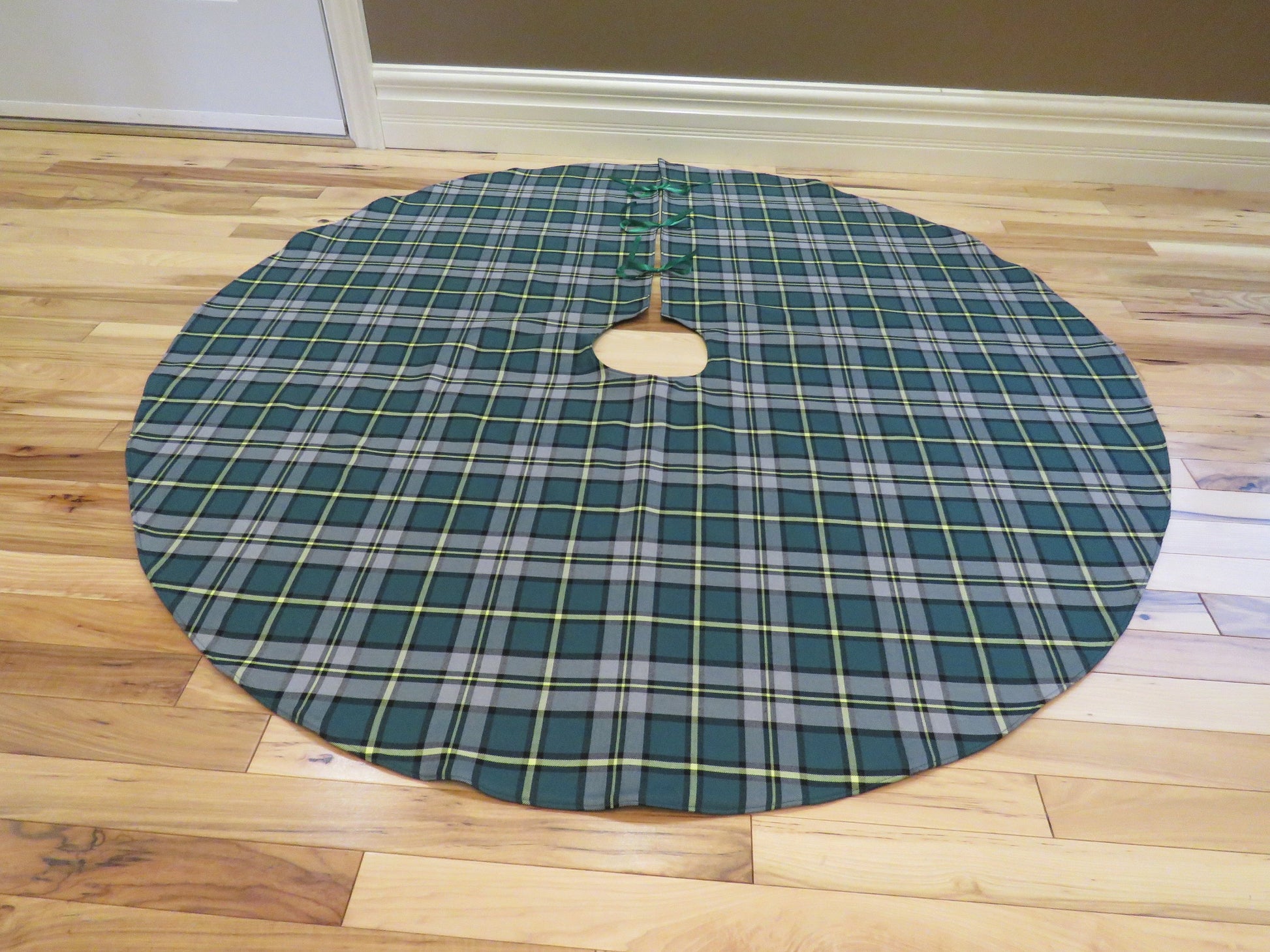 Cape Breton Tartan Christmas Tree Skirt-Taylors Tartans