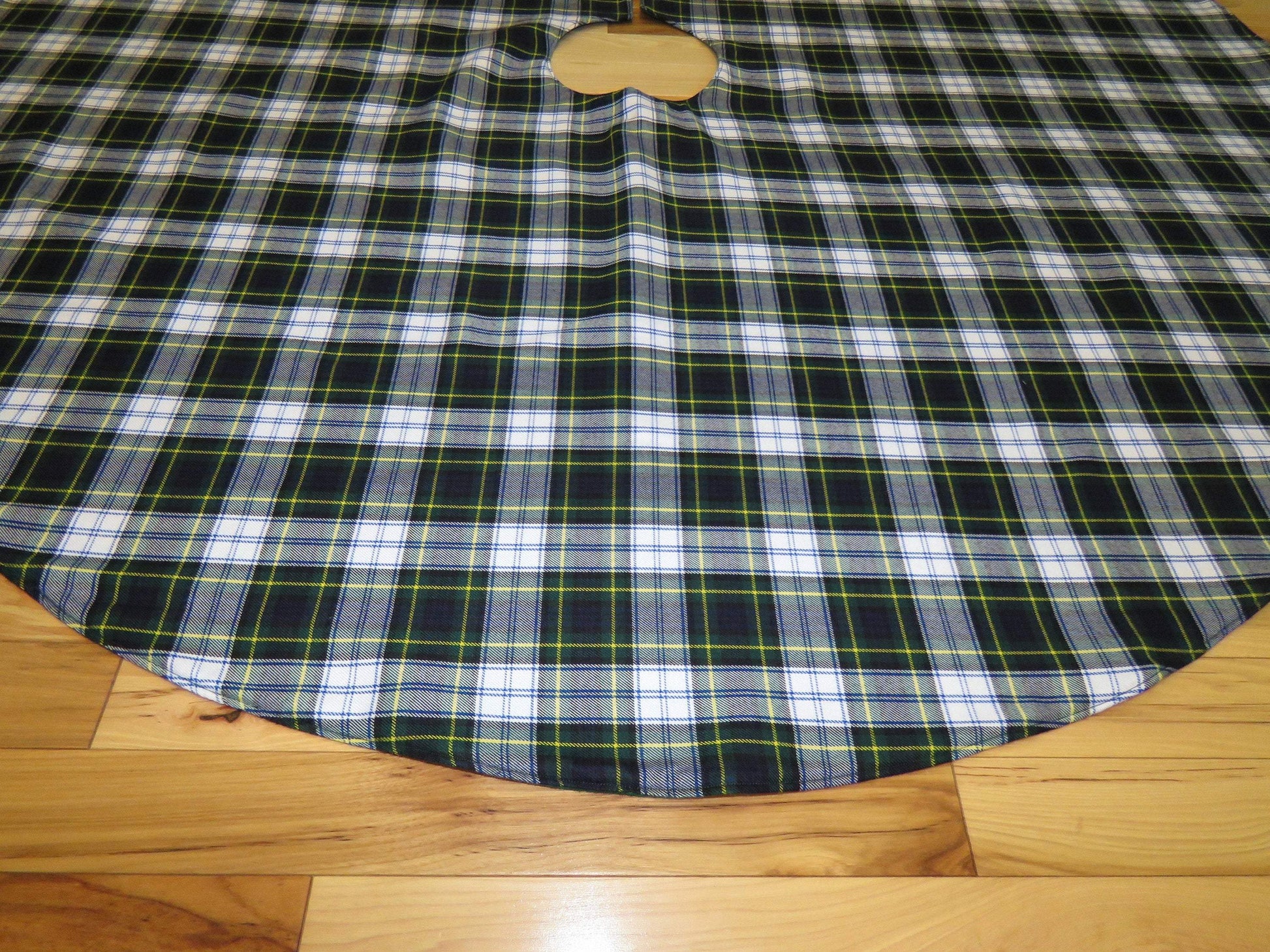 Gordon Tartan Christmas Tree Skirt-Taylors Tartans