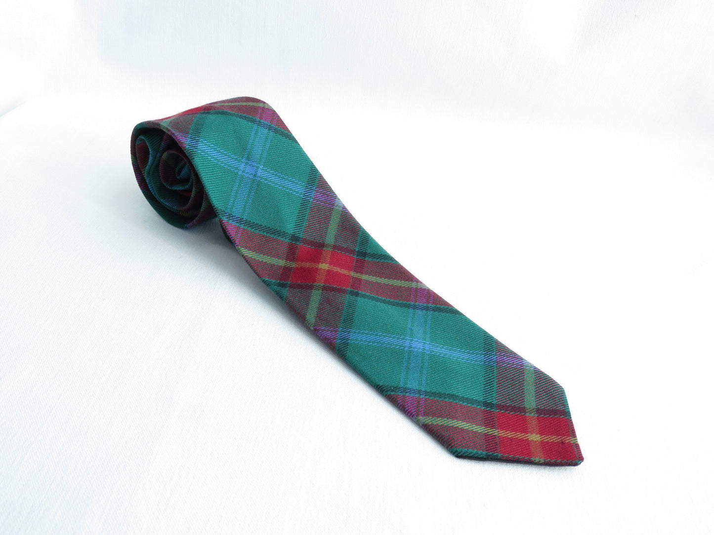 Manitoba Tartan Necktie-Taylors Tartans