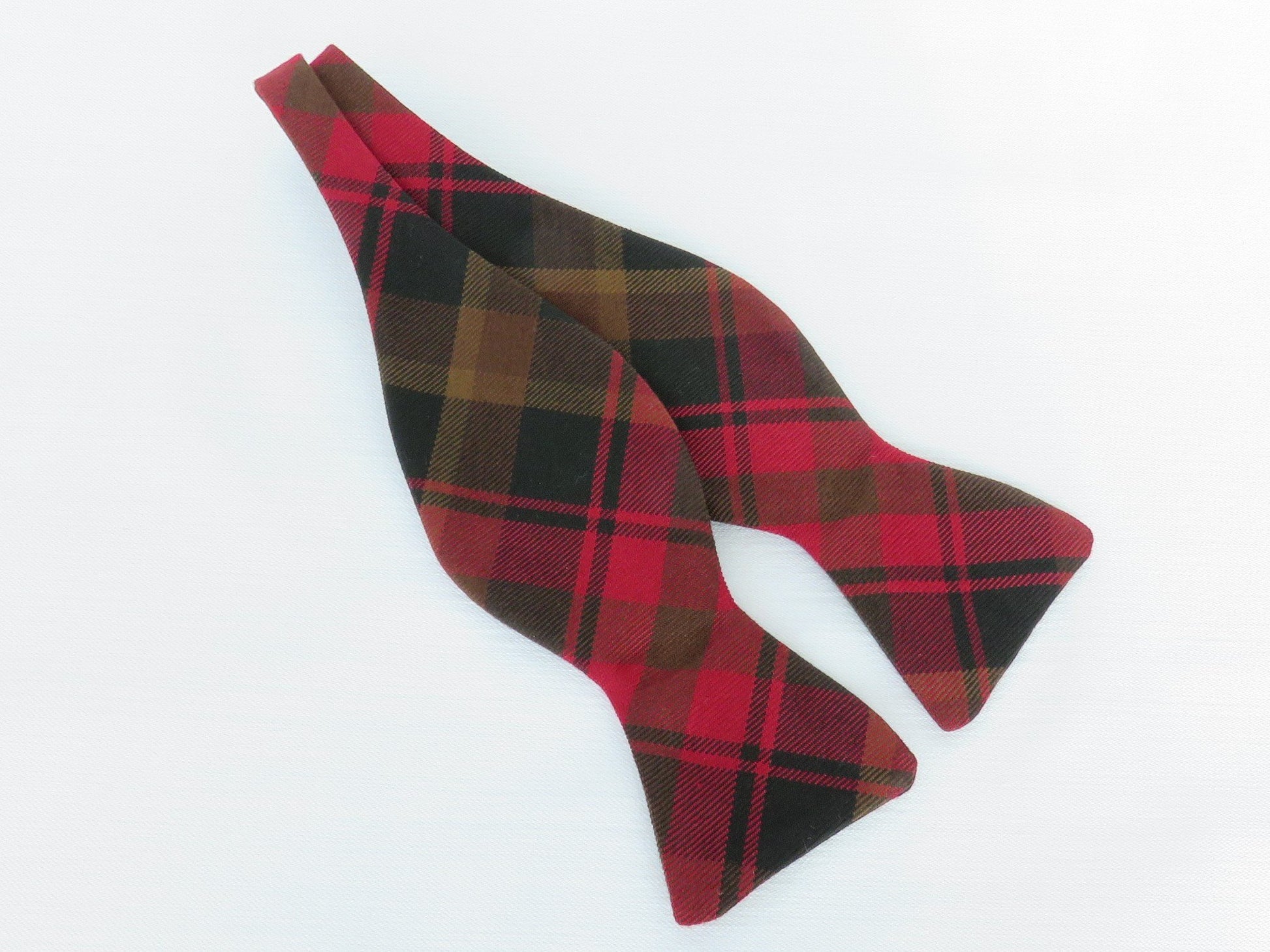 Maple Leaf Tartan Freestyle Bow Tie-Taylors Tartans