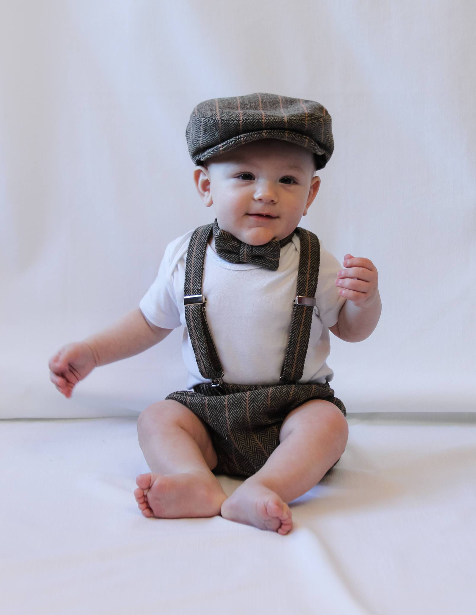 Newsboy Diaper Cover Suspenders Bow Tie Set-Taylors Tartans