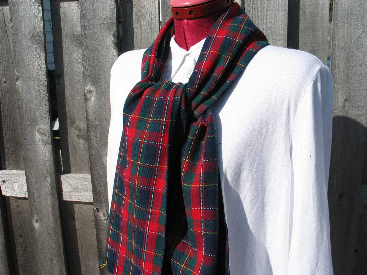 Quebec Tartan Scarf – Taylors Tartans