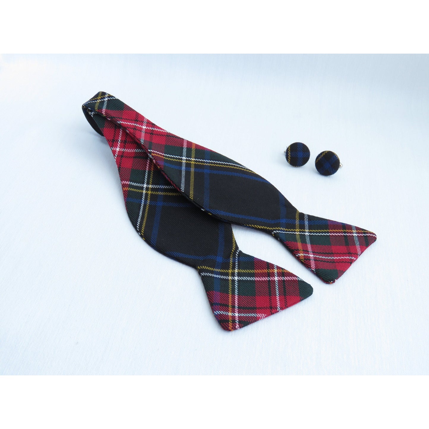 Self Tie Bow Tie in Quebec Tartan-Taylors Tartans